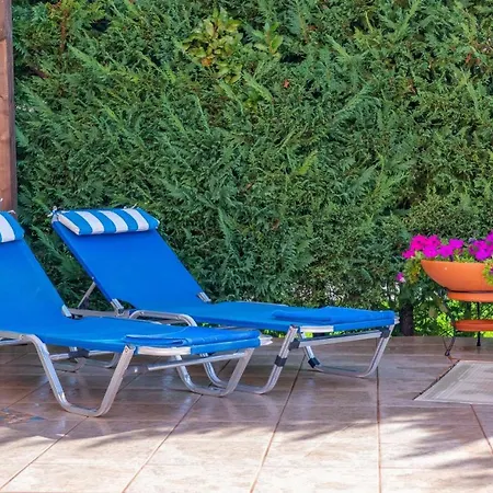 Fedra - 3 Bedrooms - Sleeps 6p