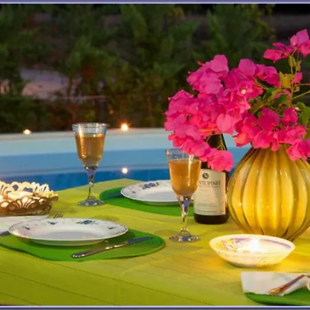 Fedra - 3 Bedrooms - Sleeps 6p